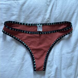 Dippin’ Daisy’s Bikini Bottom